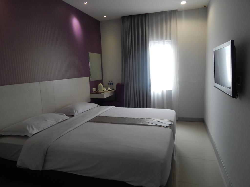 Hotel Vio Surapati Bandung Exterior foto