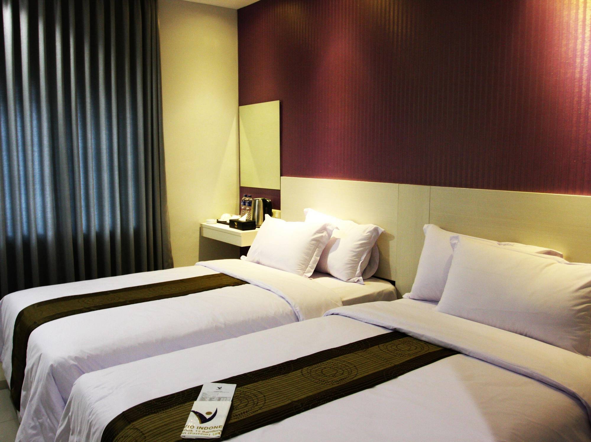 Hotel Vio Surapati Bandung Exterior foto
